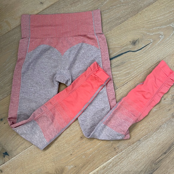 Gym Shark leggings - Picture 2 of 2